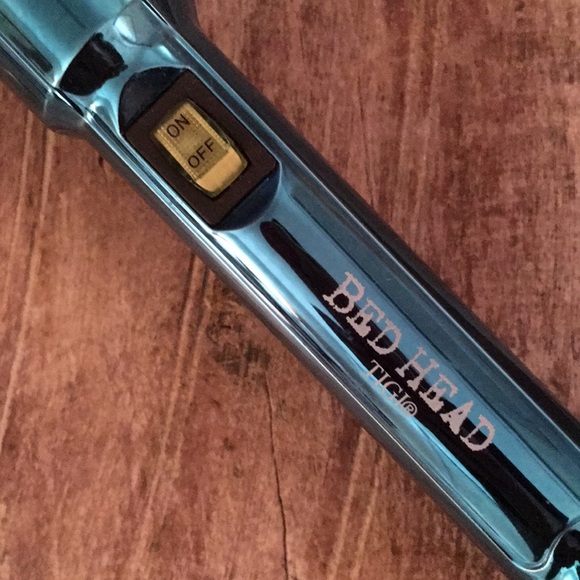 Bed Head Hair Wand - Picture 2 of 3